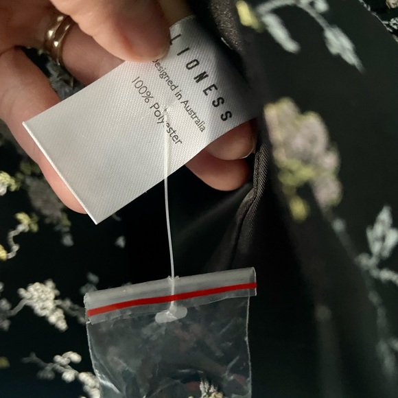 Like New Lioness Bohemian Rhapsody Satin Blazer - Picture 11 of 12